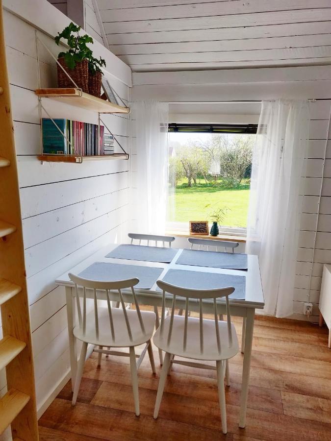Lillstugan - Centralt Och Havsnaera I Lugnt Villomrade Falkenbergs Eksteriør billede